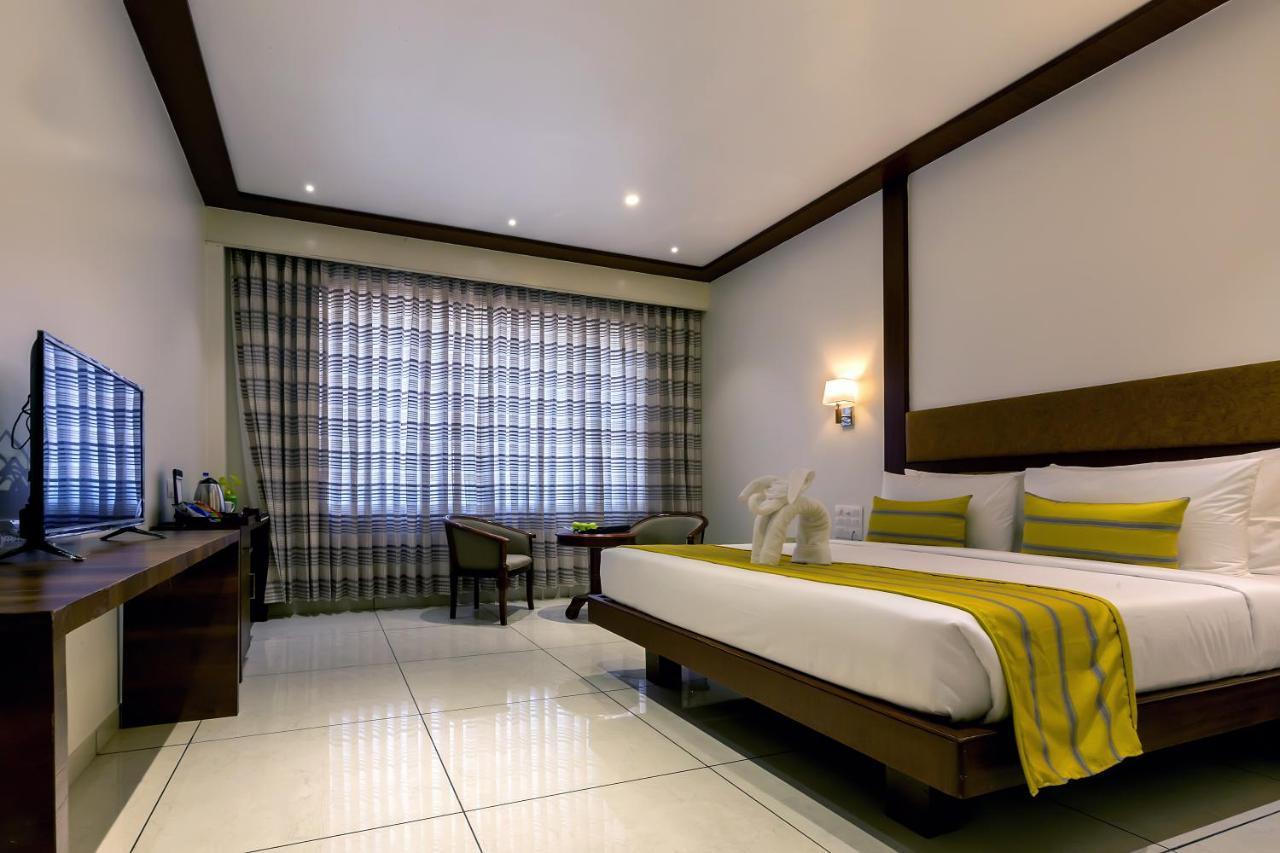 Hotel The Fern Residency Vijayapura à Bijāpur Extérieur photo