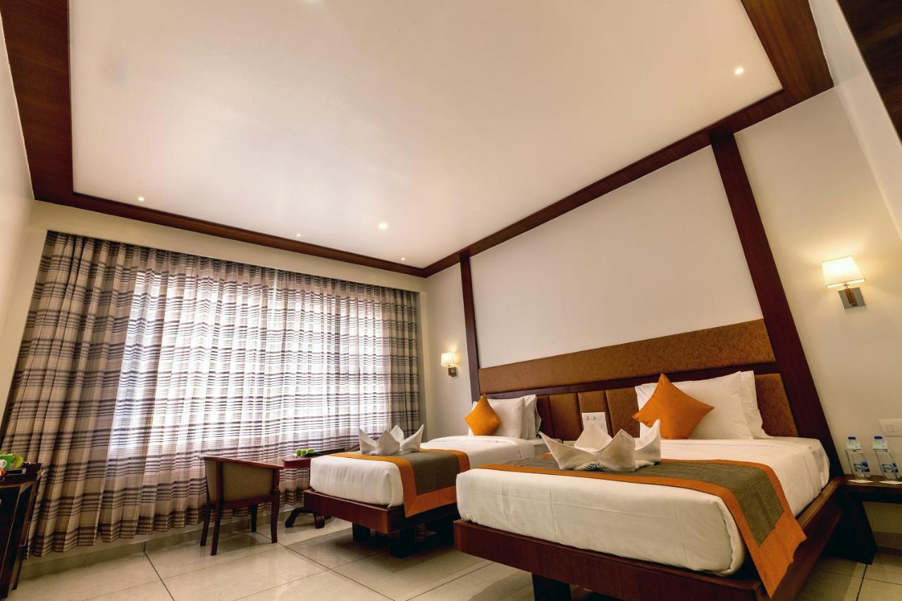 Hotel The Fern Residency Vijayapura à Bijāpur Extérieur photo