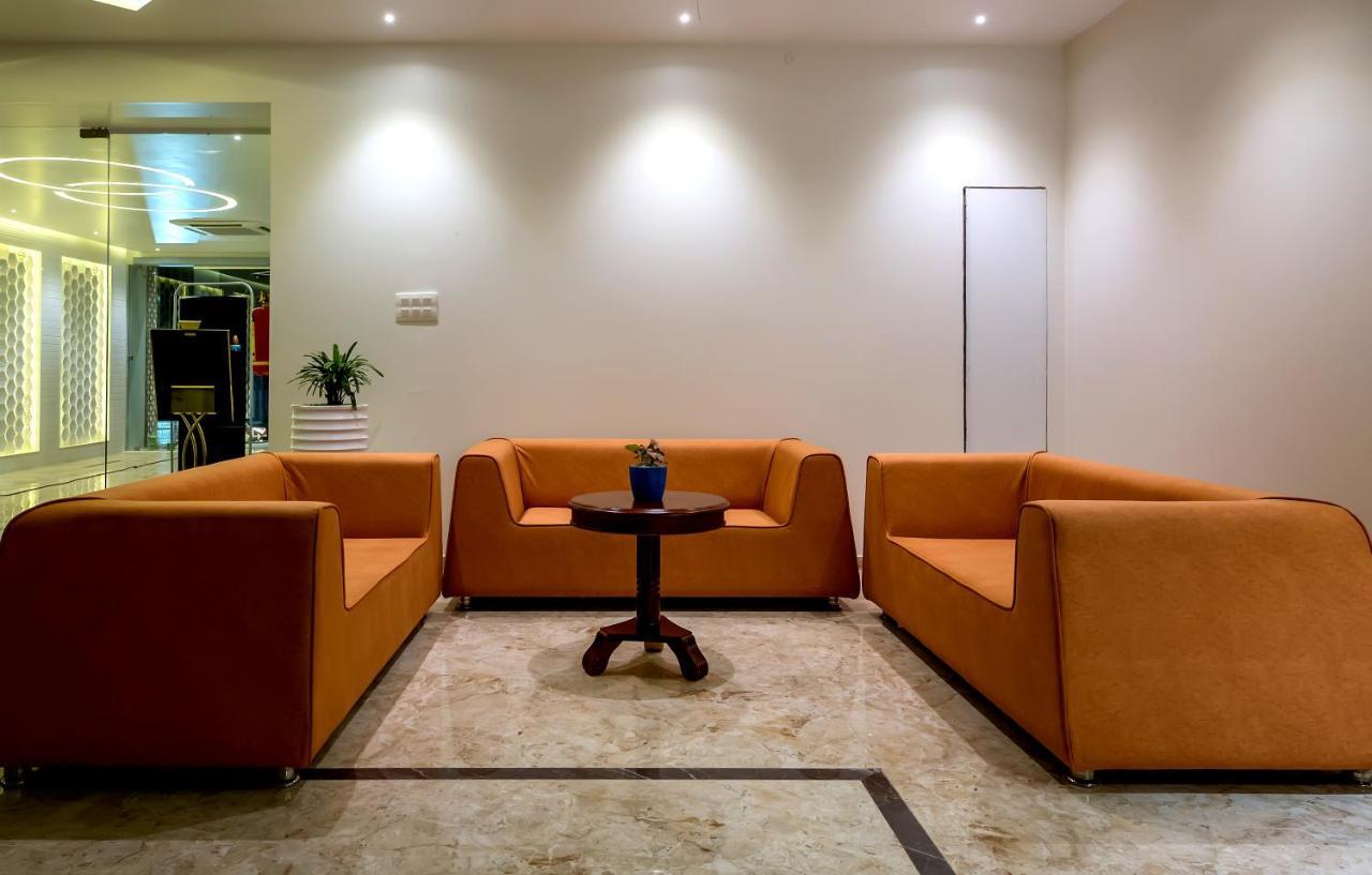 Hotel The Fern Residency Vijayapura à Bijāpur Extérieur photo