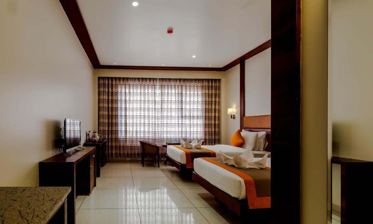 Hotel The Fern Residency Vijayapura à Bijāpur Extérieur photo
